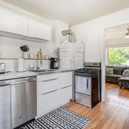 Vintage Tiny House Cute 1Bdrm Big Appeal Villa Colorado Springs Exterior photo