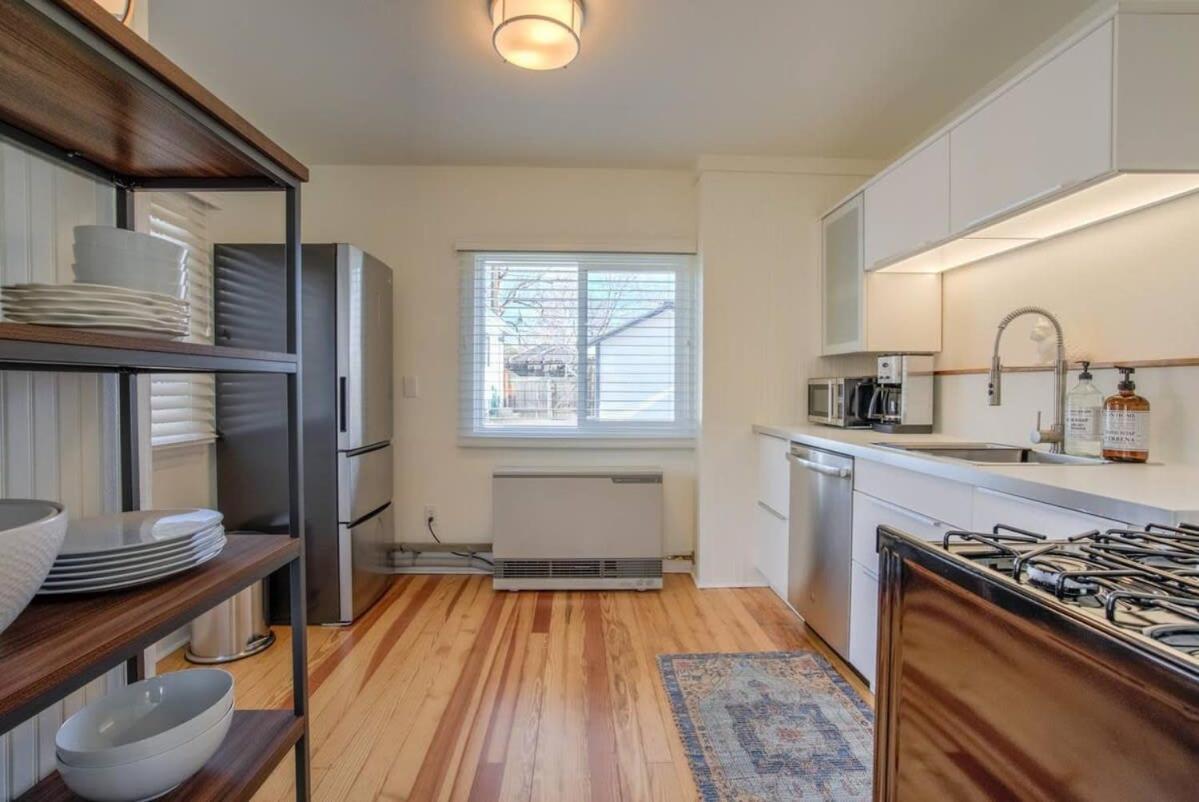 Vintage Tiny House Cute 1Bdrm Big Appeal Villa Colorado Springs Exterior photo